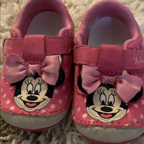 Minnie Mouse shoes - Picture 4 of 4